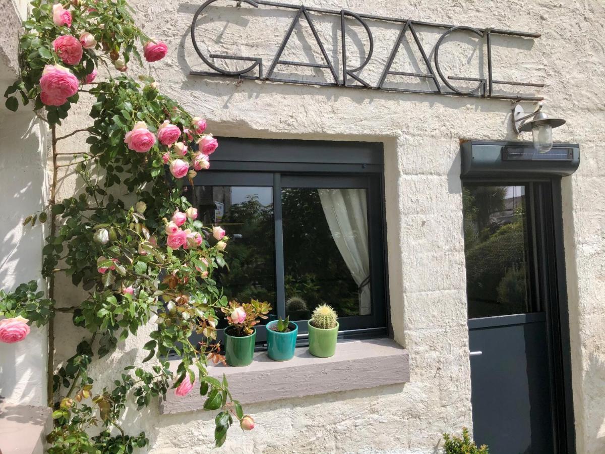 Le Grenier Du Jardin Panzió Pontorson Kültér fotó